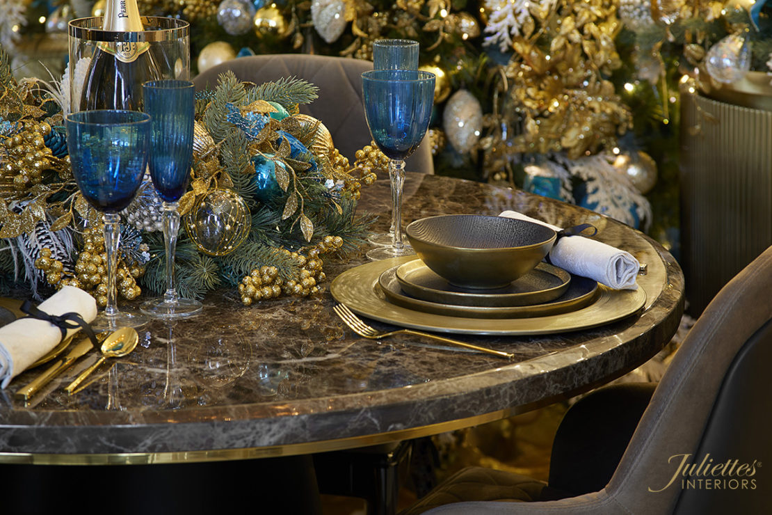 Christmas table design blue and gold on marble dining room table