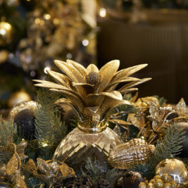 Christmas in July, pineapple centrepiece
