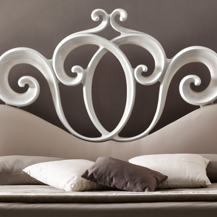 Contemporary Swirl Design Bed