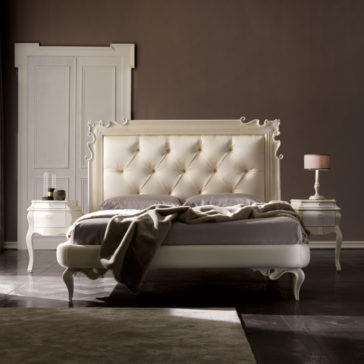 Ornate Button Upholstered Bed Ornate Button Upholstered Bed