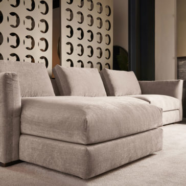 Large Luxury Modern Corner Sofa Large Luxury Modern Corner Sofa