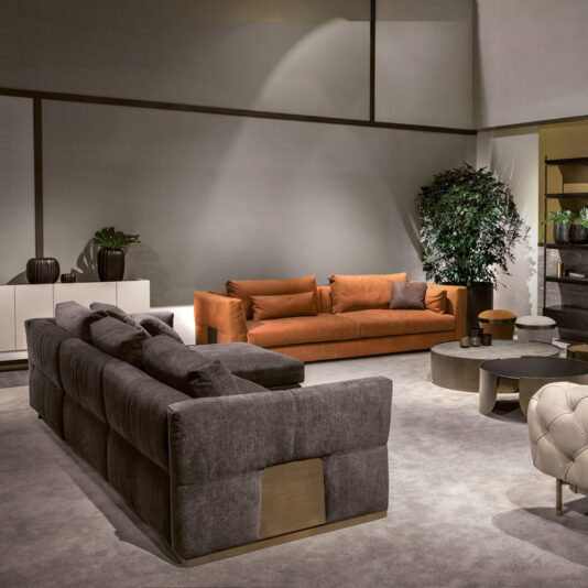 Large Modern Italian Corner Sofa Large Modern Italian Corner Sofa