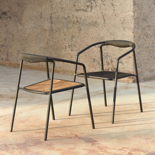 Luxury Outdoor Dining Table And Chairs