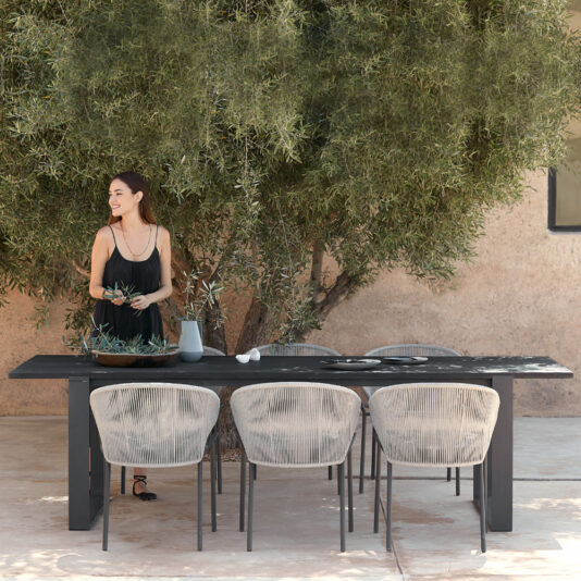 Modern Luxury Outdoor Dining Set