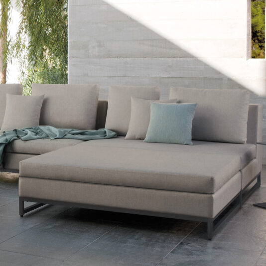 Large Contemporary Modular Outdoor Sofa Large Contemporary Modular Outdoor Sofa