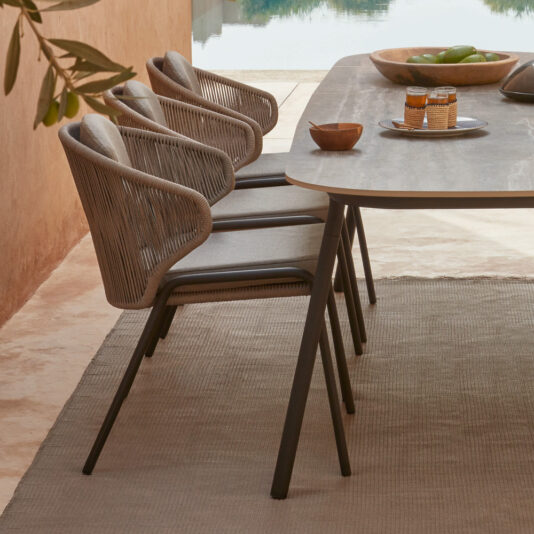 Luxury Garden Dining Table And Chairs