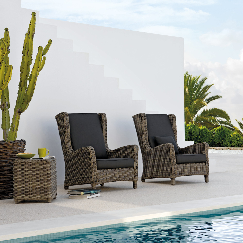 Luxury Outdoor Garden Wing Armchair