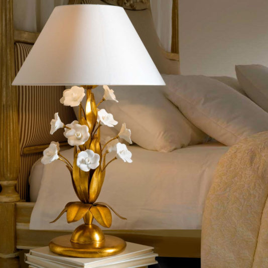 Luxury Wrought Iron Porcelain Flower Table Lamp