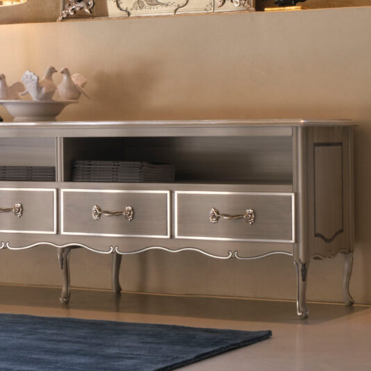 Large Classic Style TV Unit With Drawers The
