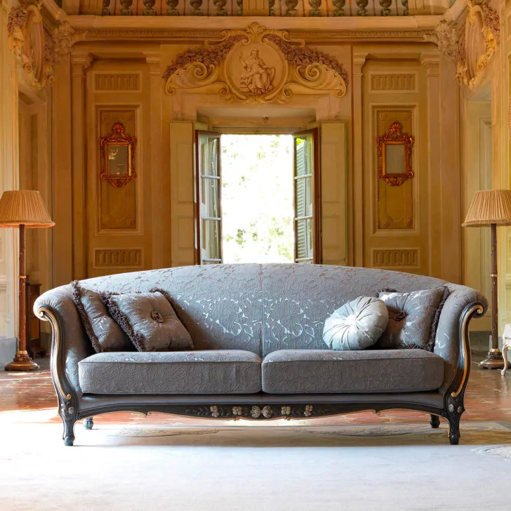 Classic Venetian Style Sofa - Juliettes Interiors