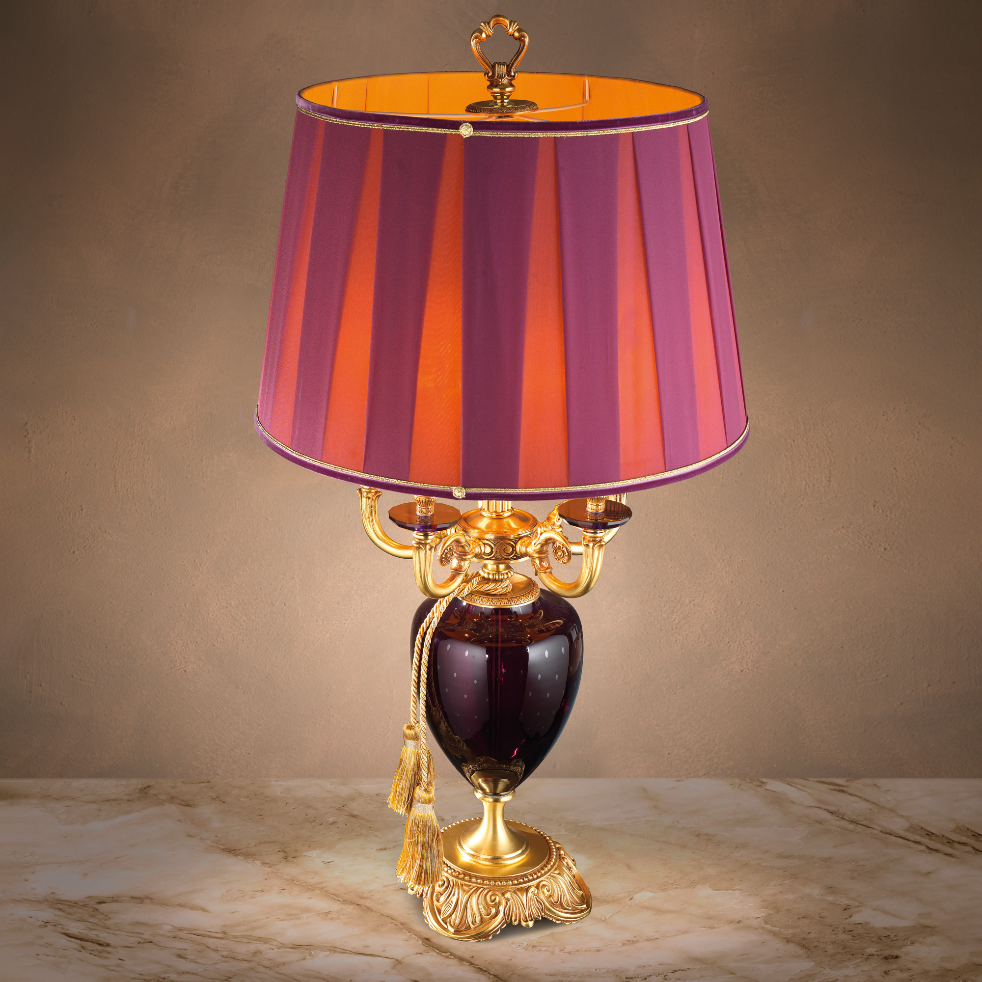 Classic Candelabra Style Speckled Glass Table Lamp