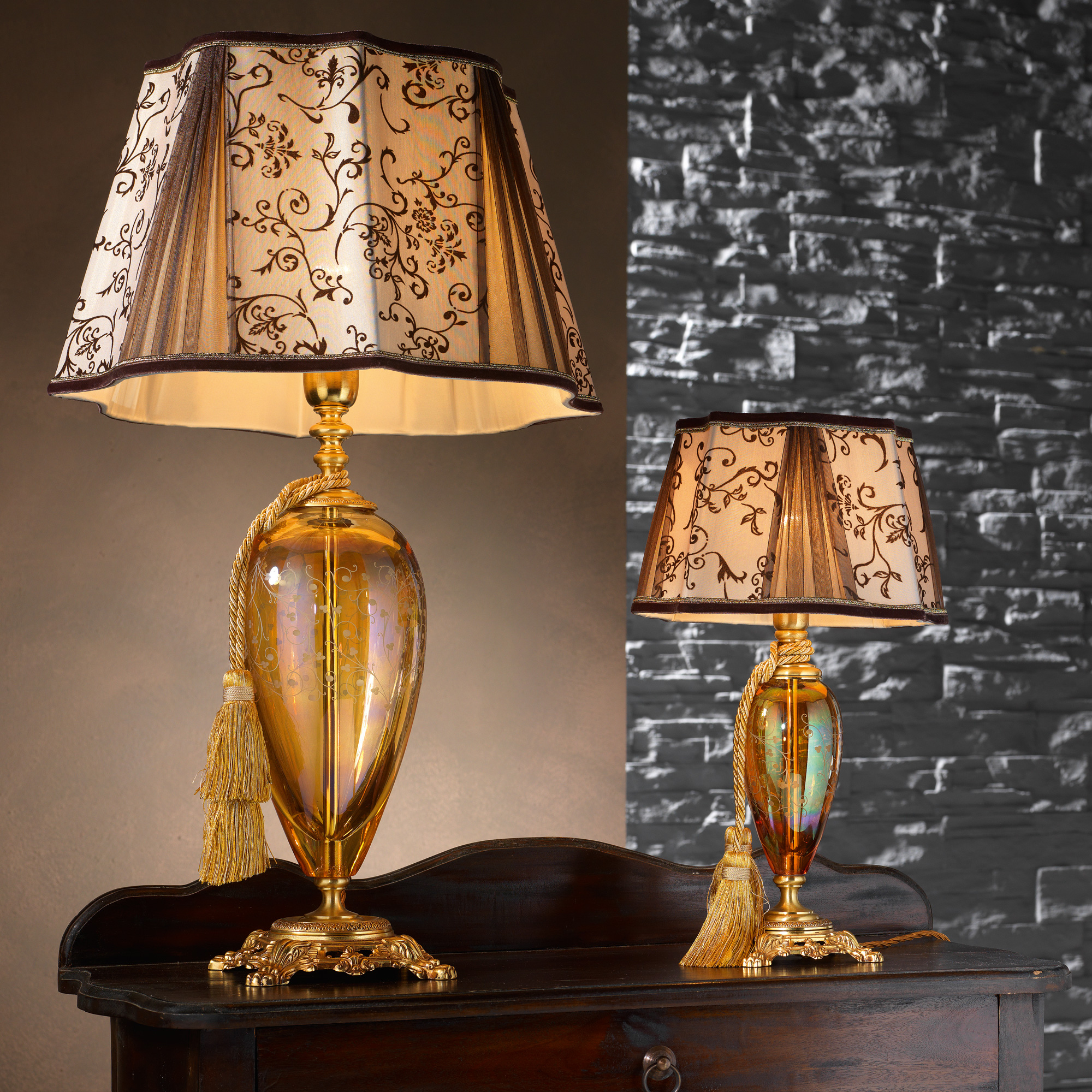 High End Ornate Amber Glass Table Lamp