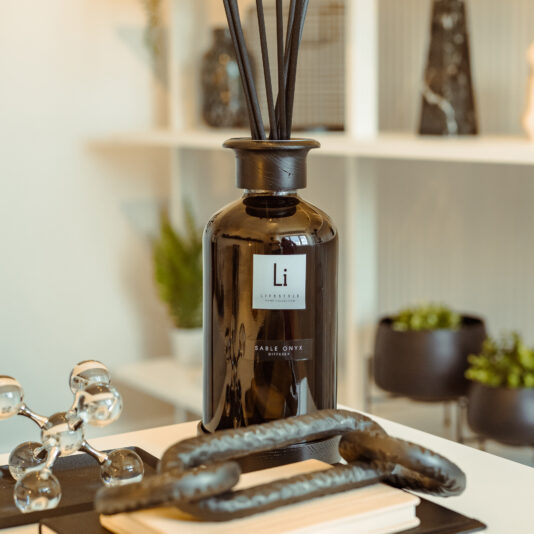 An Extra Large Luxury Sable Onyx Room Diffuser, with long black reeds and labeled 